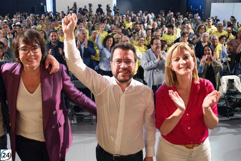 Felipe VI visitará la Generalitat si Illa gana las elecciones