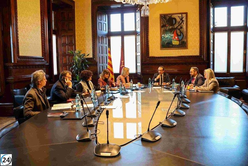 El Parlament descarta activar el protocolo de acoso tras la denuncia contra Dalmases (Junts).