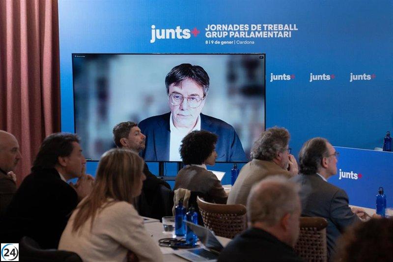 Puigdemont critica al Gobierno por manipular a pensionistas y usuarios de transporte público.