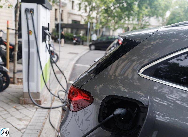 Cataluña planea instalar 5.000 cargadores eléctricos en espacios públicos para 2030.