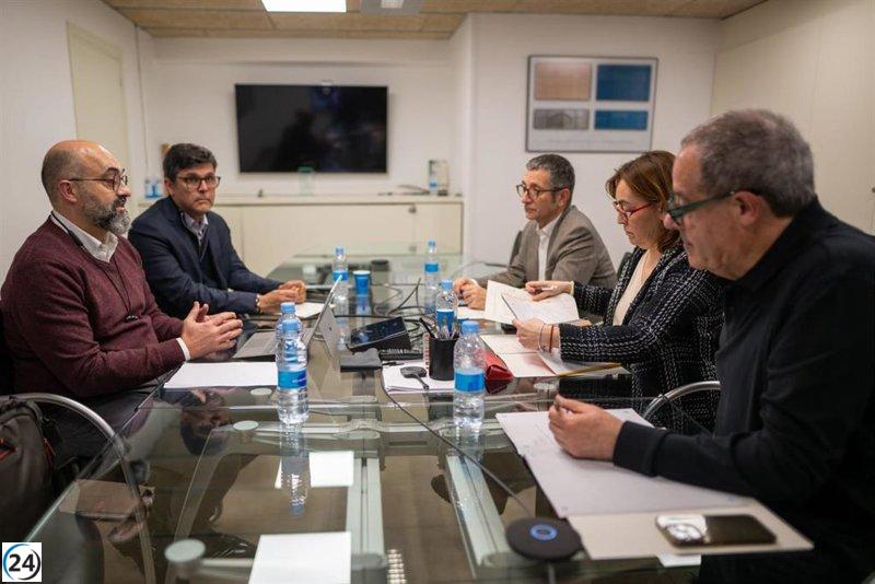 Gobierno y empresas ferroviarias se congregan en Barcelona para abordar problemas recientes en el servicio.