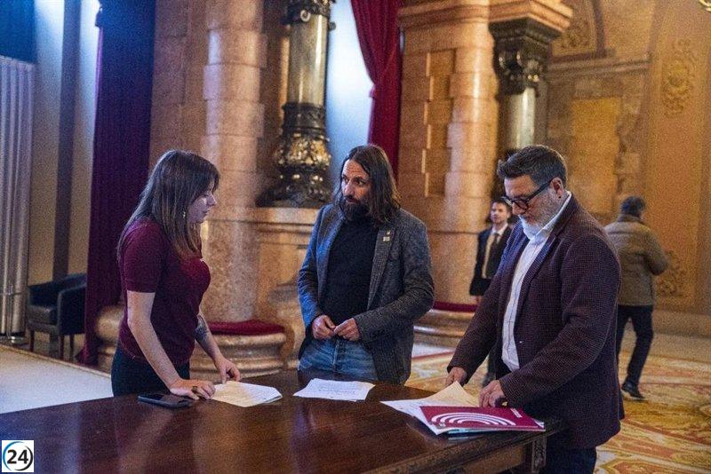 Partidos de izquierda demandan una investigación sobre el impacto de la IA y las plataformas digitales en el empleo.