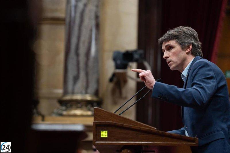Vergés (Junts) apoya la crítica a Paneque por su ineficaz manejo de Rodalies.