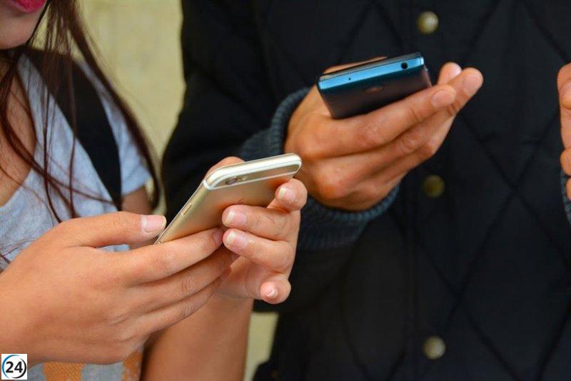 Estudio revela que Instagram y TikTok impactan negativamente la salud mental de las jóvenes.