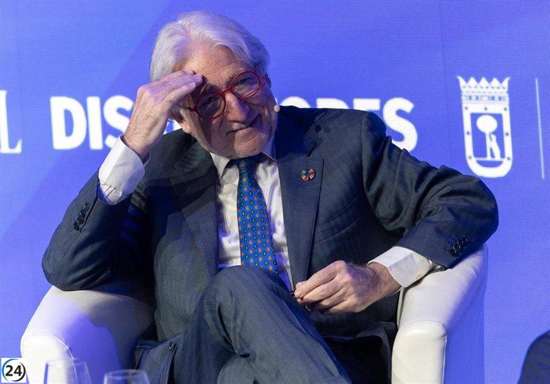 Sánchez Llibre solicita al Gobierno que detenga la OPA de BBVA sobre Banco Sabadell.