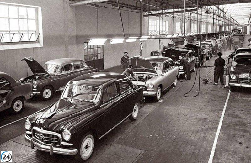 Seat celebra 75 años de historia con una exposición en el Automobile Barcelona.