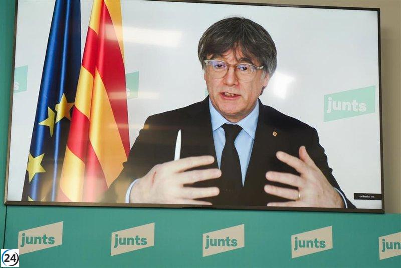 Puigdemont denuncia unión de extremos para obstaculizar a Junts.