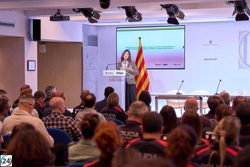 Parlon aboga por combatir la LGTBI-fobia en las fuerzas de seguridad y la sociedad.