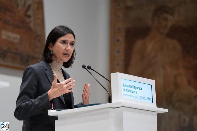 Parlon anuncia nuevas subvenciones para aumentar la vigilancia en pequeños municipios.