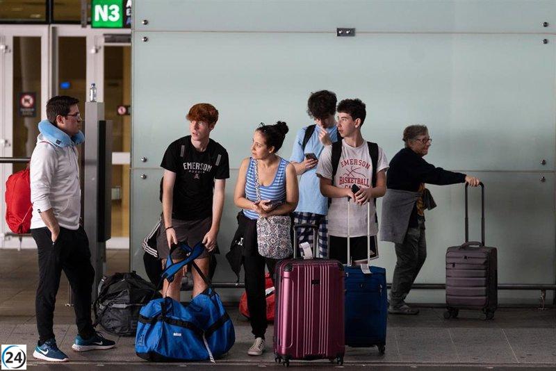 Los 27 restringen el equipaje gratis en vuelos; España se opone a la medida.