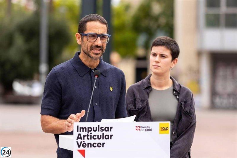 Casadevall (CUP) aboga por un aeropuerto en Barcelona enfocado en las necesidades de Catalunya, no en el turismo.