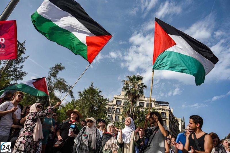 Miles de catalanes en Barcelona claman por Palestina y piden cortar lazos con Israel.