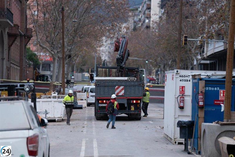 Barcelona se prepara para un verano con 31 proyectos de construcción, afectando notablemente la calle Muntaner.