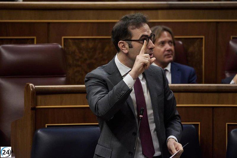 Gobierno aprueba OPA de BBVA a Sabadell bajo condición de independencia por tres años.