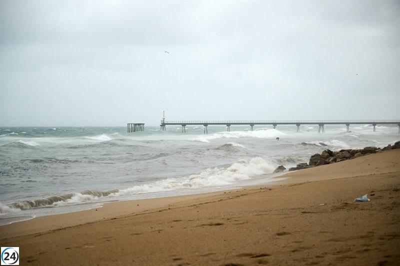 El Ejecutivo planea revitalizar las playas de Badalona en julio.