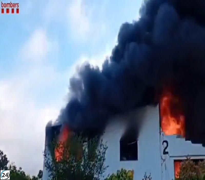 Incendio en Castellcir activa a 13 unidades de bomberos.