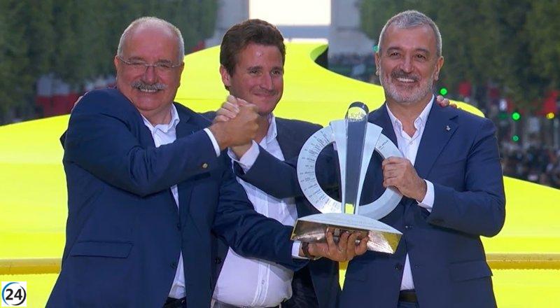 Barcelona se prepara para iniciar el Tour de Francia 2026 tras recibir el relevo en París.