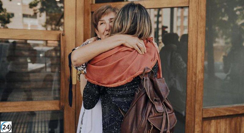 La UVic y Fundación La Caixa lanzan posgrado sobre la soledad en la tercera edad.