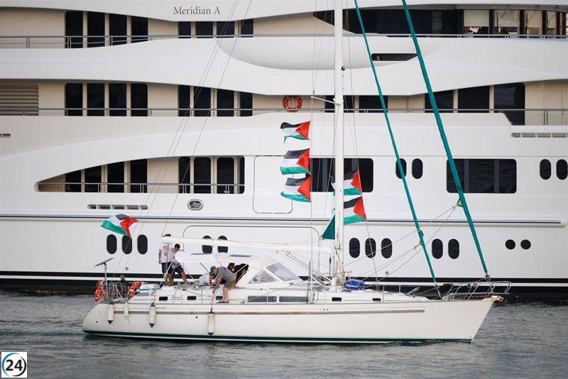 Cinco barcos de la Flotilla Global Sumud vuelven a Barcelona debido al mal tiempo.