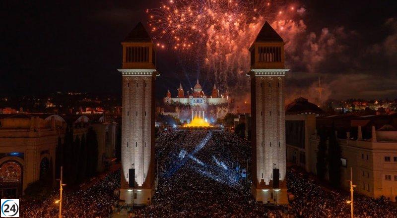 Éxito de público en el Piromusical de La Mercè: 110.000 personas disfrutan de Estopa y los fuegos en la Font de Montjuïc.