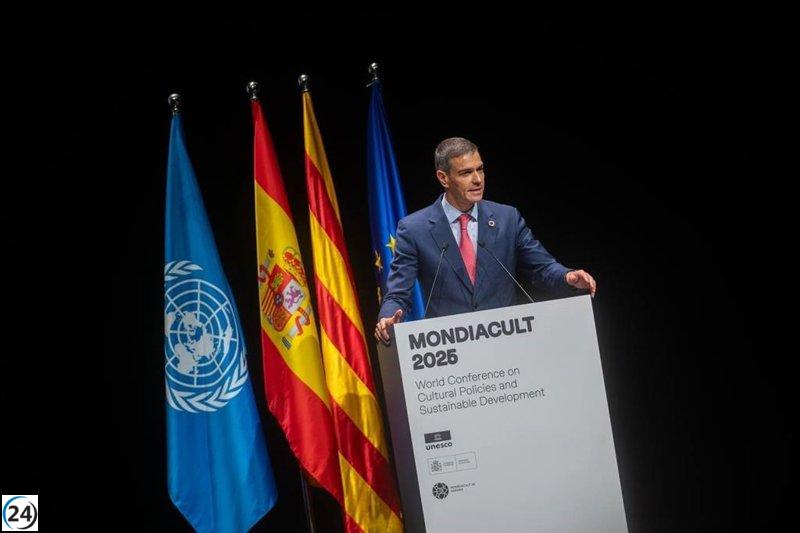 Sánchez sostiene que la cultura debe posicionarse ante los acontecimientos globales.