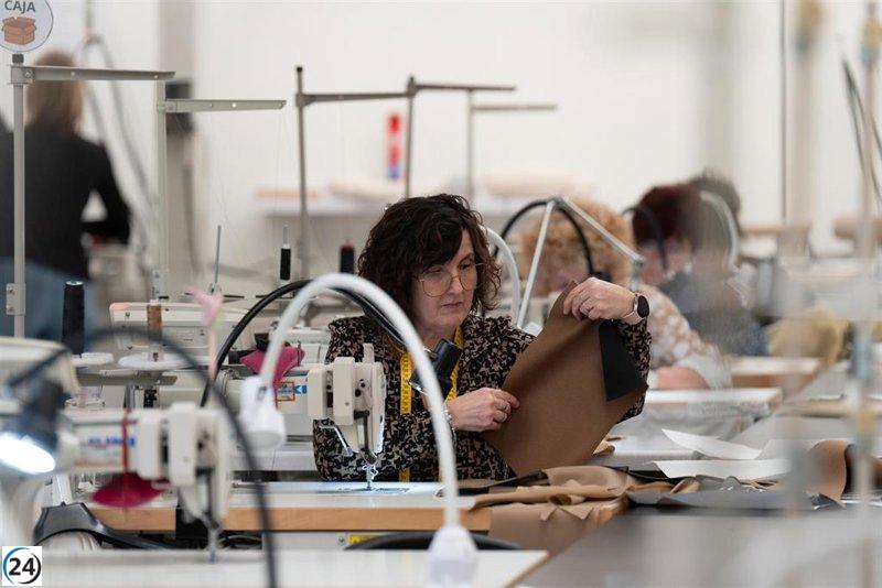 La industria textil catalana exige al Gobierno un reglamento de residuos más práctico.