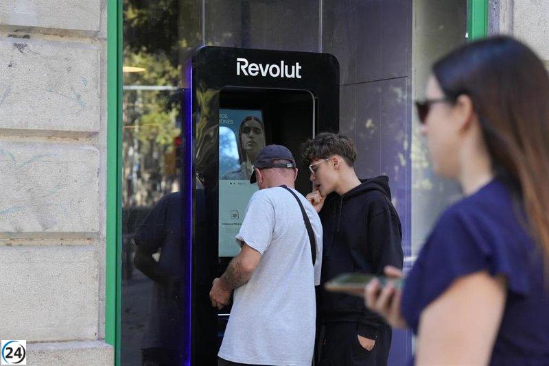 Revolut expande su red en España con 27 nuevos cajeros en Barcelona, un punto clave para su crecimiento.