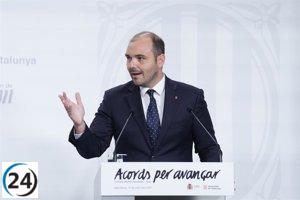 Dalmau critica a Puigdemont por dudar sobre el paradero de Illa en medio de inundaciones en Tarragona.
