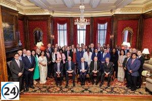 Fainé defiende en Washington la responsabilidad social de las entidades de ahorro y bancos locales.