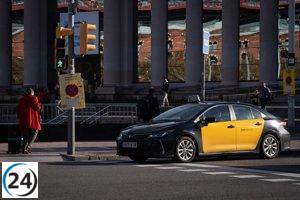 Élite Taxi convoca huelga y protesta este martes por pacto entre Barça y Uber.