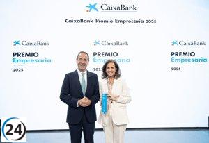 Sofía Osborne, de Grupo Osborne, se alza con el Premio Empresaria de CaixaBank 2025 a nivel nacional.