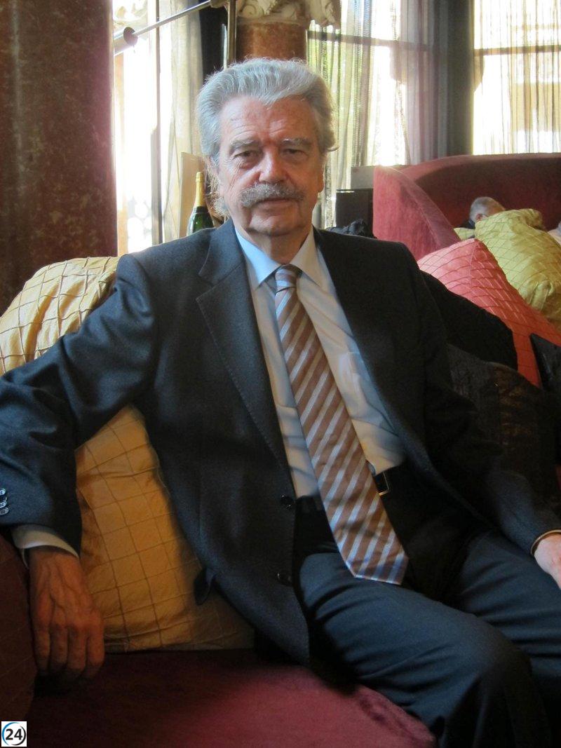 Fallece el destacado periodista y autor Lluís Permanyer a los 86 años.
