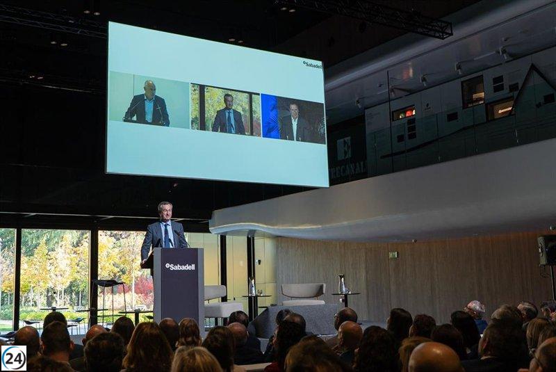 González-Bueno (Sabadell) afirma que el banco está listo para expandirse y aumentar su rentabilidad.