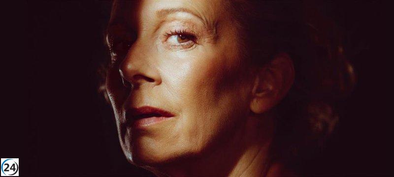 Albertí presenta una renovada interpretación de 'La Corona d'Espines' de Sagarra en el TNC.