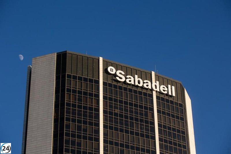 Banco Sabadell alcanza un máximo histórico de beneficios de 1.390 millones de euros hasta septiembre, un incremento del 7,3%.