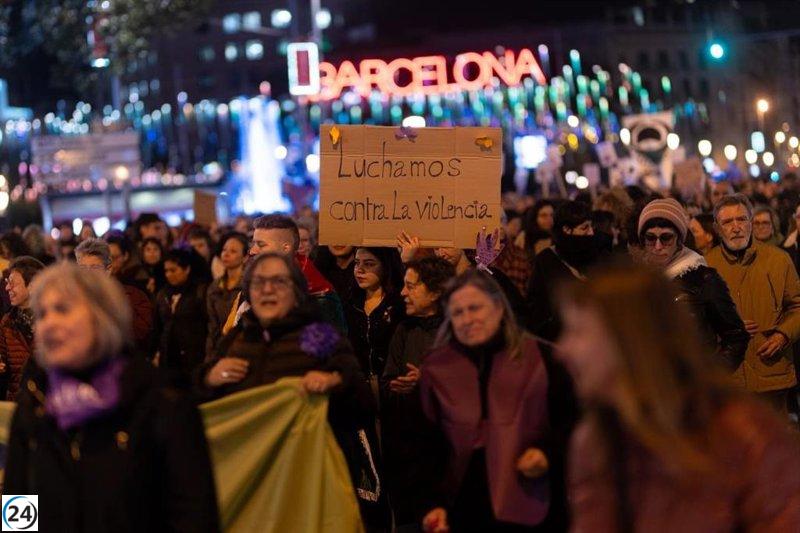 1.400 personas en Barcelona exigen protección y recursos contra la violencia de género.