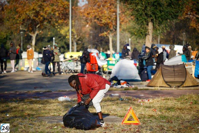 Abogada de desalojados en Badalona denuncia violación de derechos básicos.