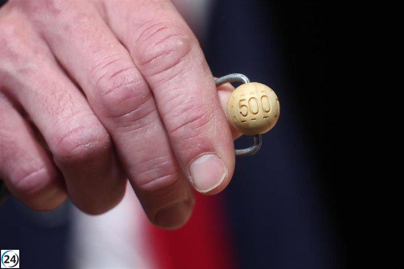 El quinto premio del sorteo, el 61.366, se distribuye entre Barcelona y L'Hospitalet.