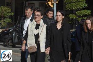 Líderes políticos rinden homenaje en el funeral del empresario Carles Vilarrubí.