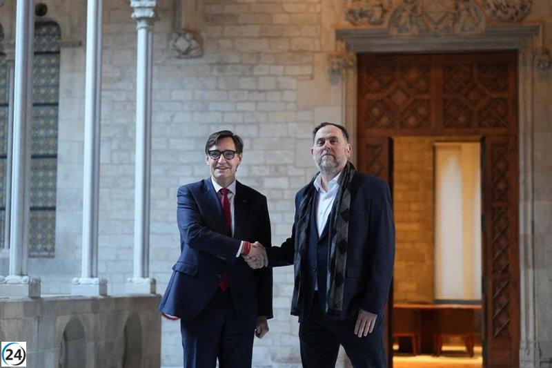 Illa y Junqueras sostienen reunión en la Generalitat tras pacto de financiación de ERC y el Gobierno.