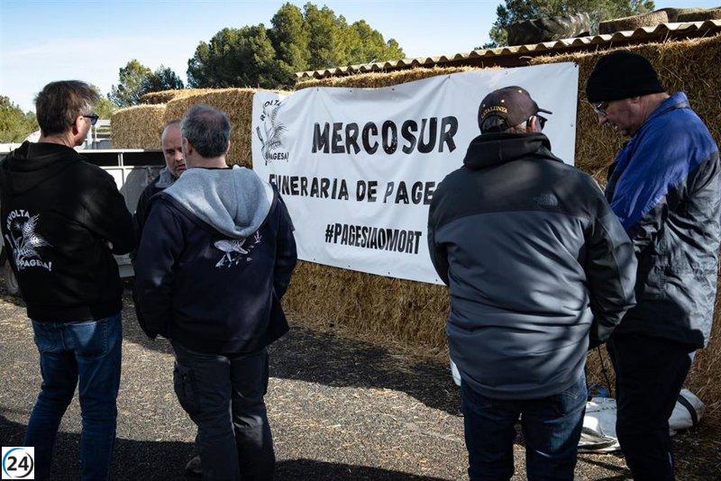 Cierre de la AP-7 y C-16 por reparaciones tras protestas del sector agrícola.