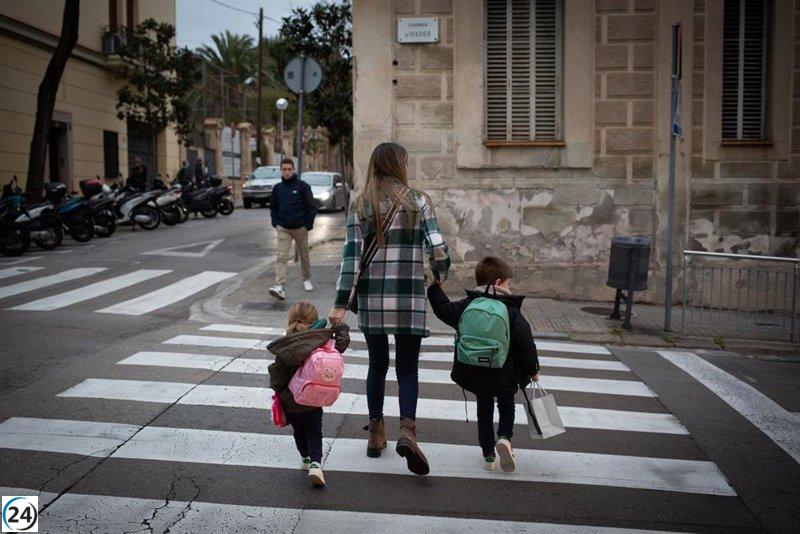 Educación sugiere iniciar el curso escolar en Catalunya el 8 de septiembre durante los próximos tres años.