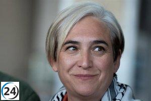 Ada Colau se somete a exitosa cirugía de vesícula en Barcelona.