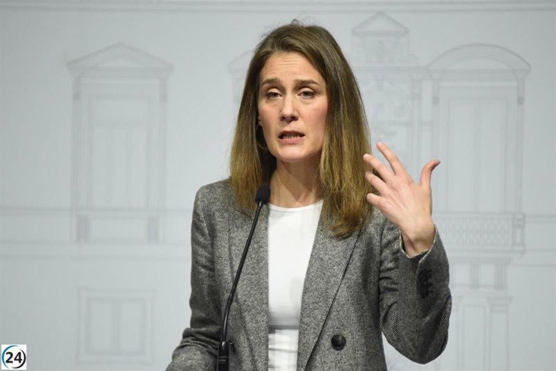 Albiach advierte sobre el peligro que representan los fondos de inversión para la propiedad privada.