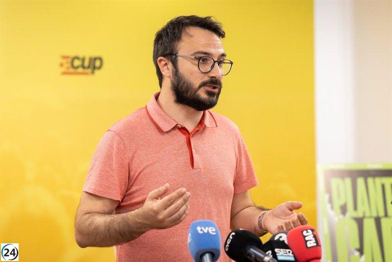 CUP acusa al PSOE de oportunismo con la situación política catalana.
