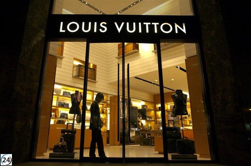 Robo en tienda Louis Vuitton en Paseo de Gràcia de Barcelona: Alunizaje como forma de entrada