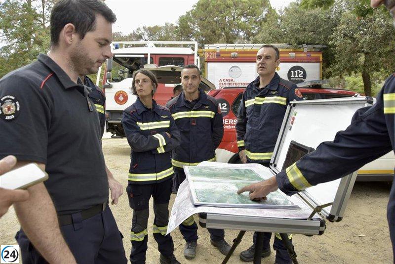 Bomberos de Barcelona controlan 2,07 hectáreas de incendios en campaña forestal veraniega.