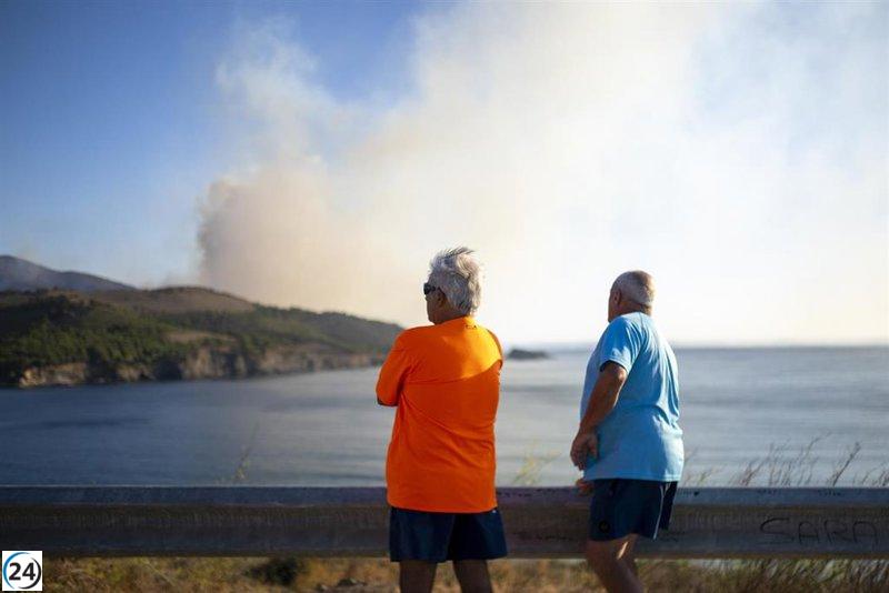 Bomberos de la Generalitat alertan sobre el riesgo de incendios en Cataluña, similar al de Tenerife.