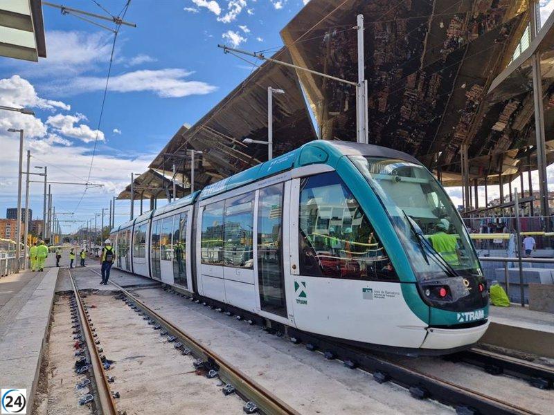 Los tranvías en fase de prueba circulan por el nuevo tramo de Glòries de Barcelona