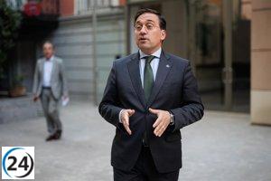 Albares denuncia tácticas manipuladoras del PP en el conflicto Hamás-Israel.